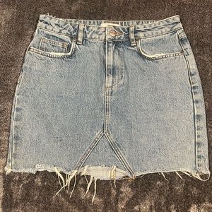 XS Anine Bing jean skirt. OUT OF STOCK online. Mint condition.